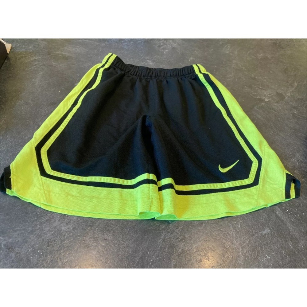 Boys Nike black yellow athletic basketball shorts size S